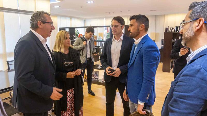 El Racing Club Benidorm y el Atlético Benidorm se unen para crear el CF Benidorm de la mano de DV7 Group