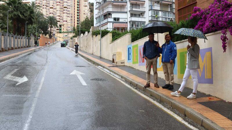 Benidorm asfaltará varias calles del Rincón de Loix y creará nuevas aceras en la calle Sierra Dorada hasta la entrada al Parque Natural