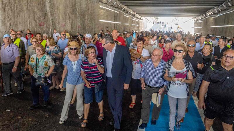 Benidorm obri al trànsit el pas subterrani de l