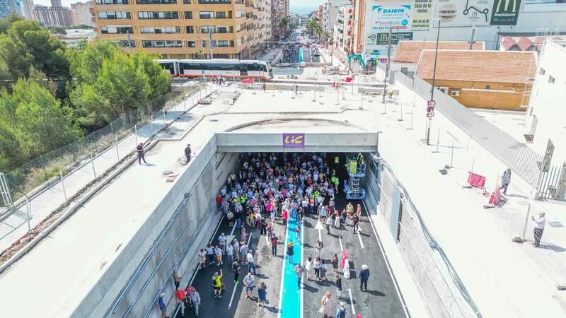 Benidorm obri al trànsit el pas subterrani de l