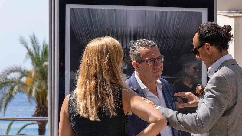 La visió fotogràfica de Cuco de Frutos arriba a Benidorm, configurat com a gran museu a l