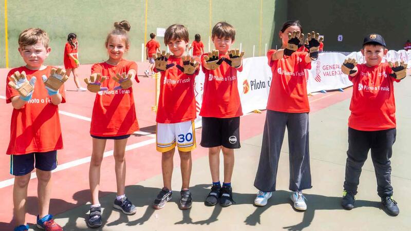 Més de 450 alumnes participen en la 