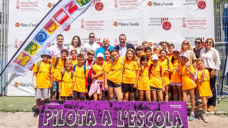 Més de 450 alumnes participen en la 