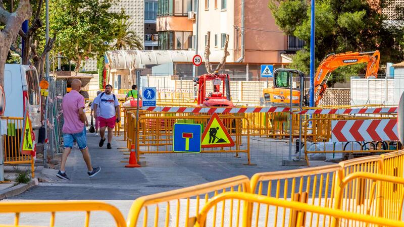 Benidorm speeds up the works on Montecarlo avenue to finish them in two weeks in the section between París and Roma streets