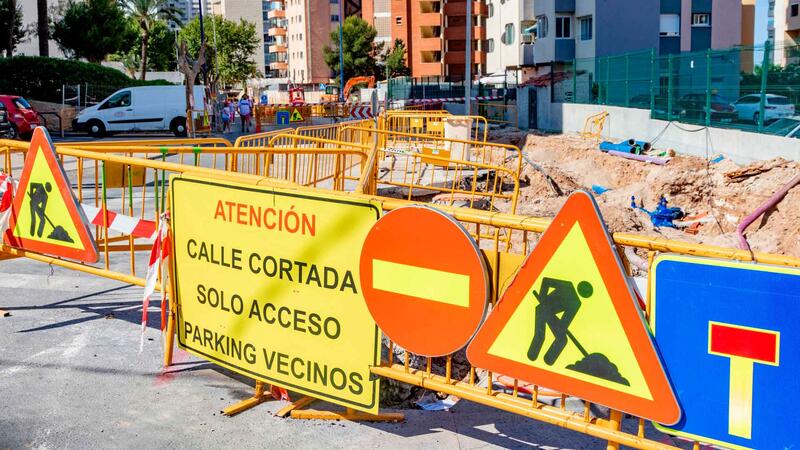 Benidorm speeds up the works on Montecarlo avenue to finish them in two weeks in the section between París and Roma streets