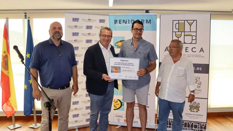 La Taberna Andaluza and Molta Pasta win the prizes from the public and the jury of the XIII Tapas and Pinchos Contest