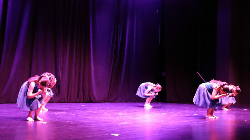 El Conservatorio Elemental de Danza clausura el curso 2022/2023 con una exhibición en el centro cultural 
