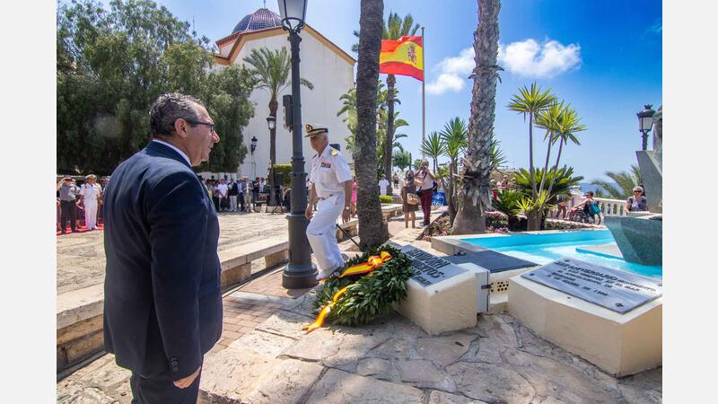 Benidorm pays homage to the Fallen at Sea and to the Navy