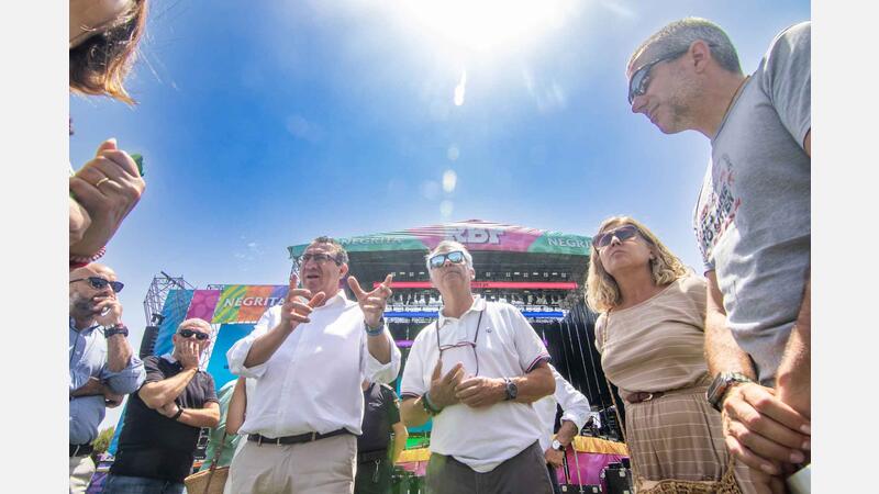 Last preparations in the Sports City for the Reggaeton Beach Festival