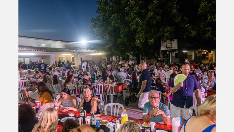  Summer dinner at Doble Amor Center to celebrate de end of the course
