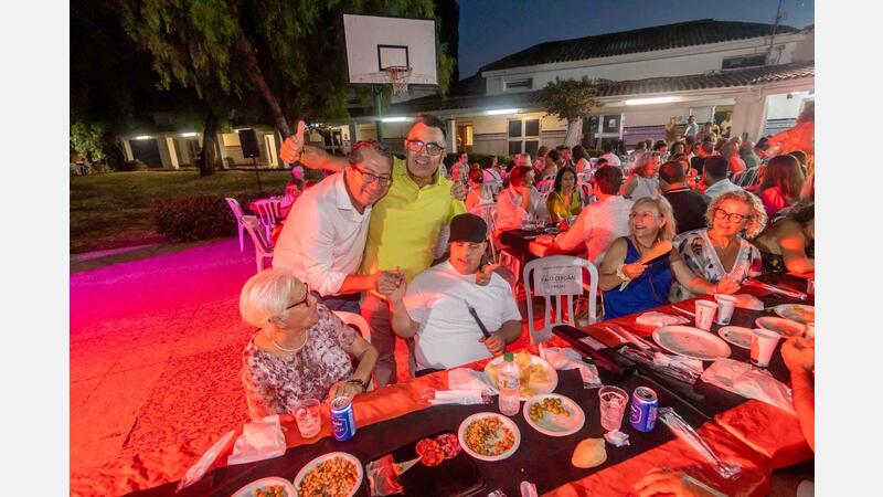  Summer dinner at Doble Amor Center to celebrate de end of the course