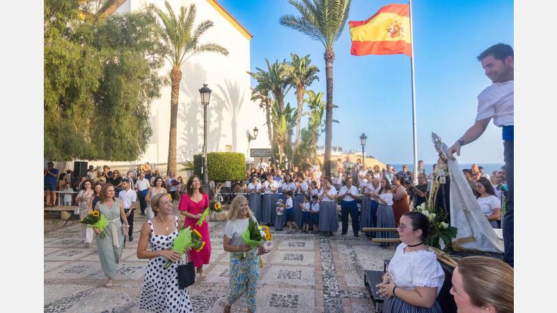 Offering to the Virgen del Carmen and homage to those who fell at sea in Benidorm