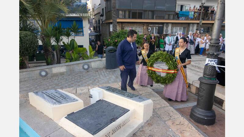 Offering to the Virgen del Carmen and homage to those who fell at sea in Benidorm