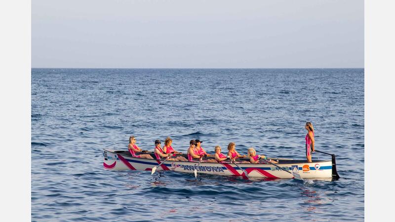 Milers de devots veneren a la Verge del Carme en la seua processó marinera