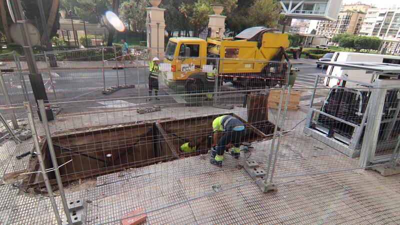 Benidorm incrementa la capacitat de recollida selectiva en la glorieta del Carrasco amb nous contenidors soterrats
