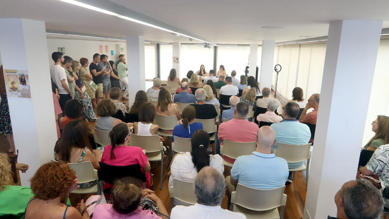 María Romero Pérez from Benidorm publishes her second novel, the dystopia 