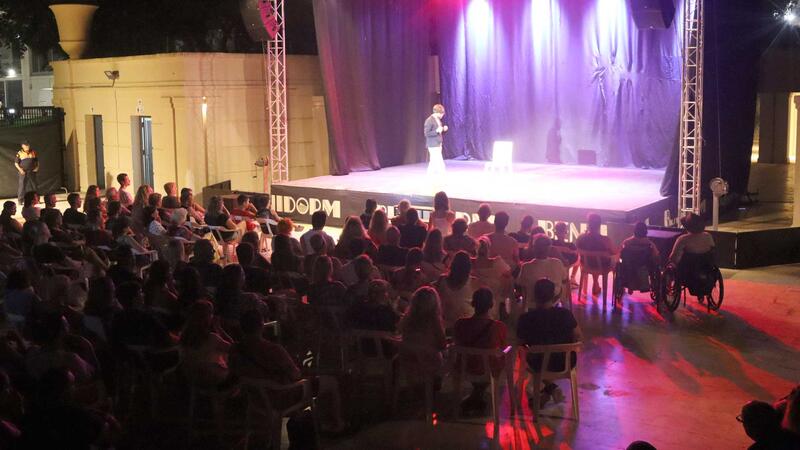 Óscar Esplá Auditorium in Benidorm registers a new full house for the second consecutive day with the humor of Luis Piedrahita