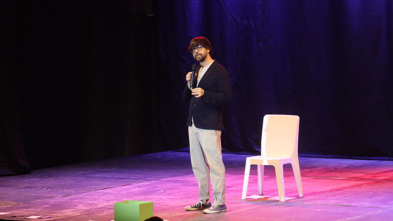 Óscar Esplá Auditorium in Benidorm registers a new full house for the second consecutive day with the humor of Luis Piedrahita