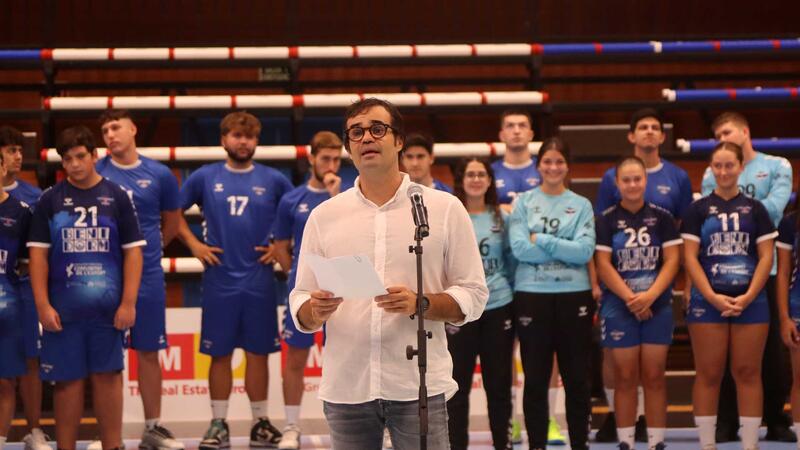 El Club Handbol TM Benidorm presenta tots els seus equips abans d