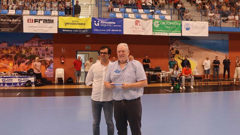 El Club Handbol TM Benidorm presenta tots els seus equips abans d