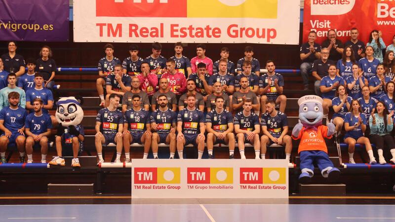 El Club Handbol TM Benidorm presenta tots els seus equips abans d