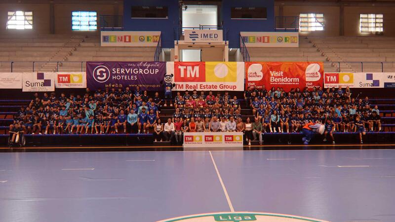 El Club Handbol TM Benidorm presenta tots els seus equips abans d