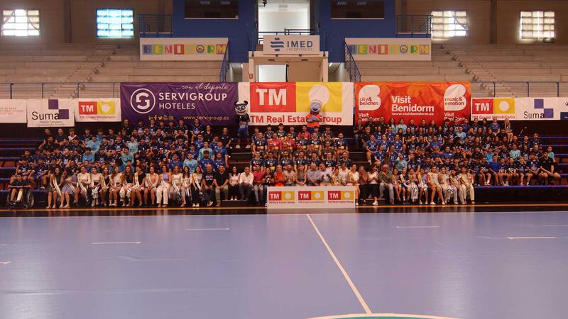 El Club Handbol TM Benidorm presenta tots els seus equips abans d