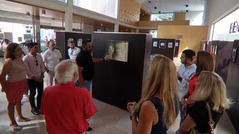 Benidorm acoge una exposición de dibujos del artista colombiano Fabián Salazar 