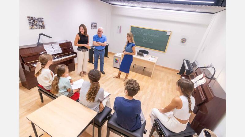 Alrededor de 300 alumnos inician curso en los conservatorios municipales de música y danza de Benidorm