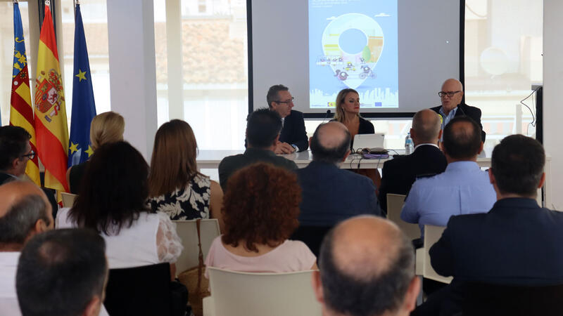 Benidorm aboga por reducir al máximo la huella de carbono de la actividad turística
