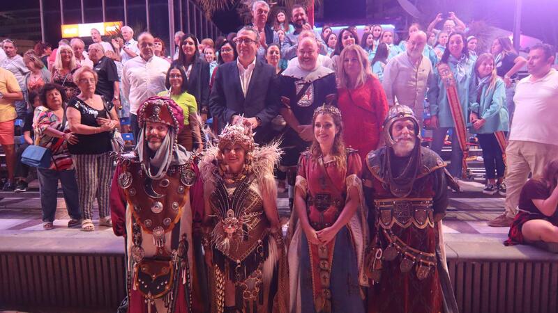 El ‘ataque pirata a Benidorm’ marca el inicio de las fiestas de Moros y Cristianos en la ciudad 