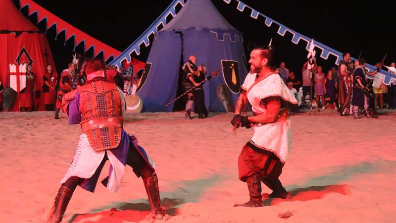 El ‘ataque pirata a Benidorm’ marca el inicio de las fiestas de Moros y Cristianos en la ciudad 