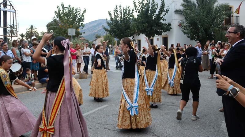 Ofrena, copletes i peuet en l