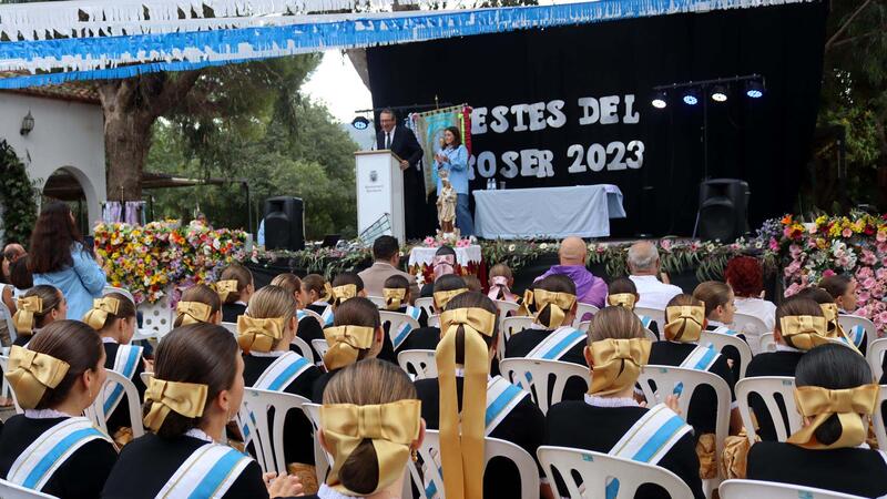 Ofrena, copletes i peuet en l