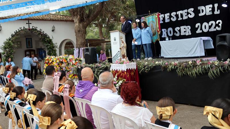 Ofrena, copletes i peuet en l