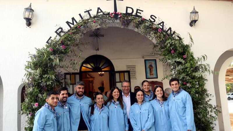 Una missa i el nomenament de la nova comissió tanquen amb brillantor la Festa del Roser
