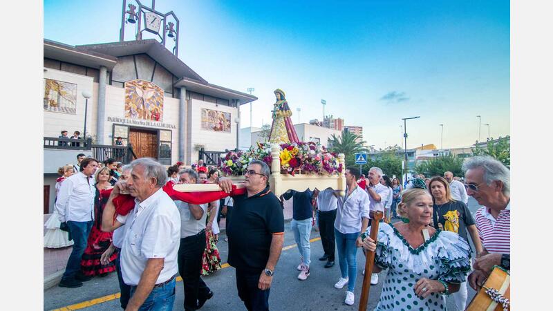 Benidorm begins its Rocío Chico with the