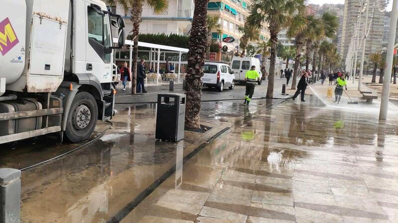Benidorm sustituirá un tramo de alcantarillado de la avenida Madrid para acabar con los malos olores y los vertidos a la playa 