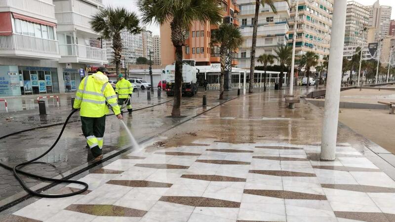 Benidorm sustituirá un tramo de alcantarillado de la avenida Madrid para acabar con los malos olores y los vertidos a la playa 