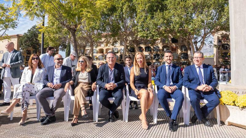 Benidorm celebra Tots Sants amb visites multitudinàries als seus cementeris