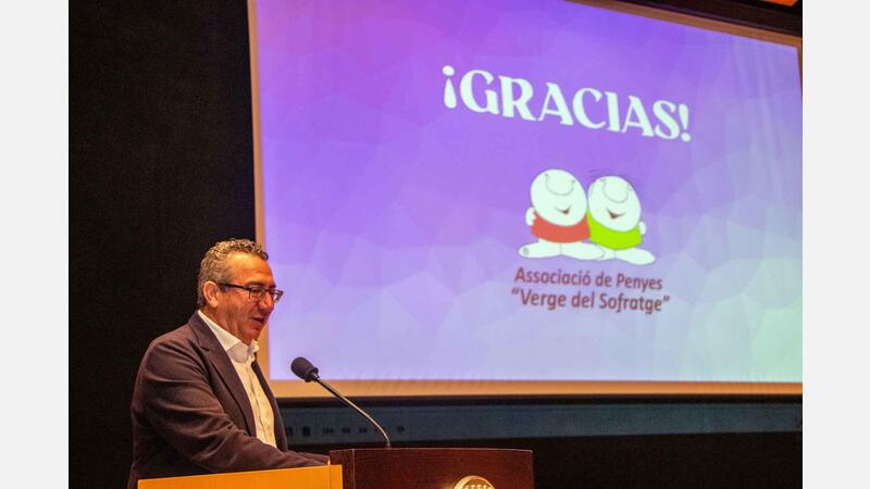 La Associació de Penyes presenta su ‘Llibre oficial’ de fiestas 2023