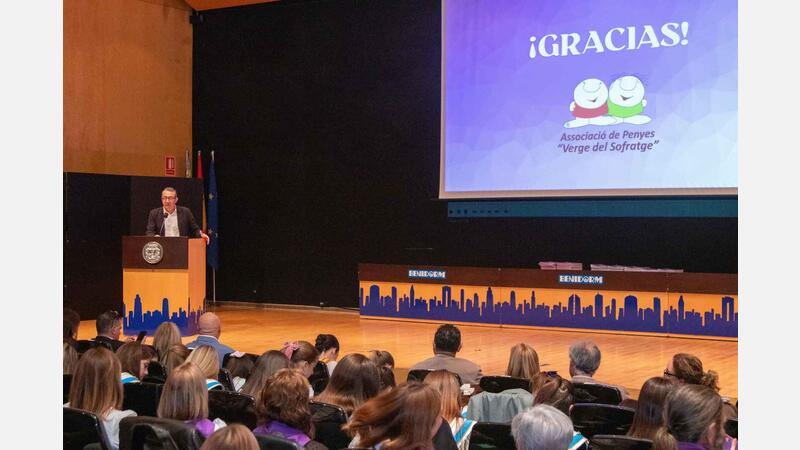 La Associació de Penyes presenta su ‘Llibre oficial’ de fiestas 2023