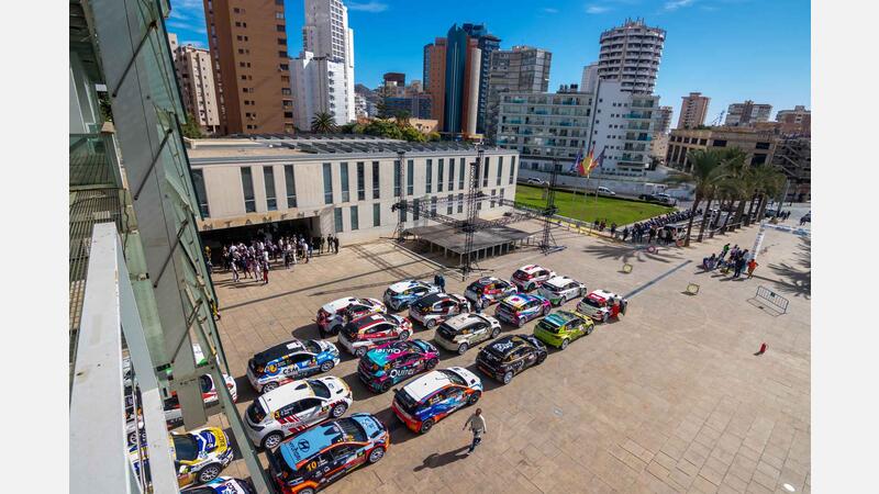 Los pilotos del XXIX Rally La Nucía-Mediterráneo se reagrupan en Benidorm