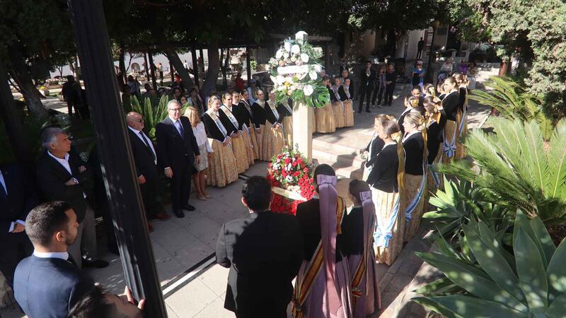 Benidorm homenajea a sus difuntos en la cuarta jornada de Les Festes Majors Patronals