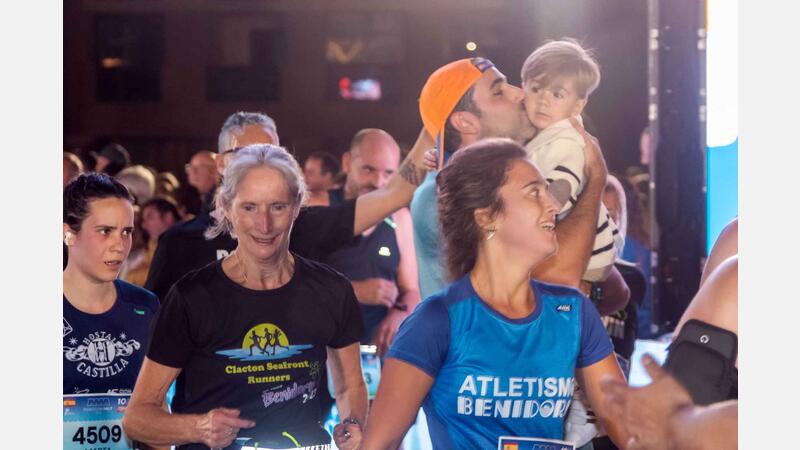 4.800 corredores participan en la Benidorm Half, la fiesta del deporte