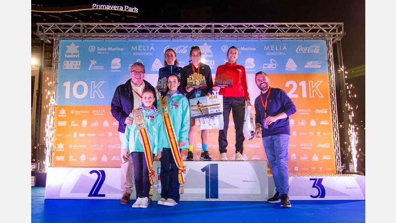 4.800 corredores participan en la Benidorm Half, la fiesta del deporte