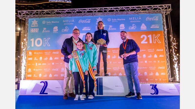 4.800 corredores participan en la Benidorm Half, la fiesta del deporte