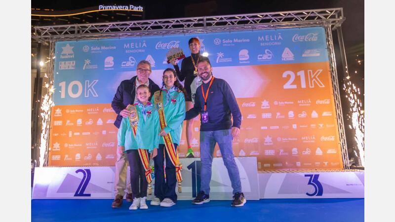 4.800 corredores participan en la Benidorm Half, la fiesta del deporte