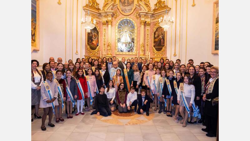 Presentació a la Mare de Déu dels majorals que organitzaran les Festes de Benidorm en 2024