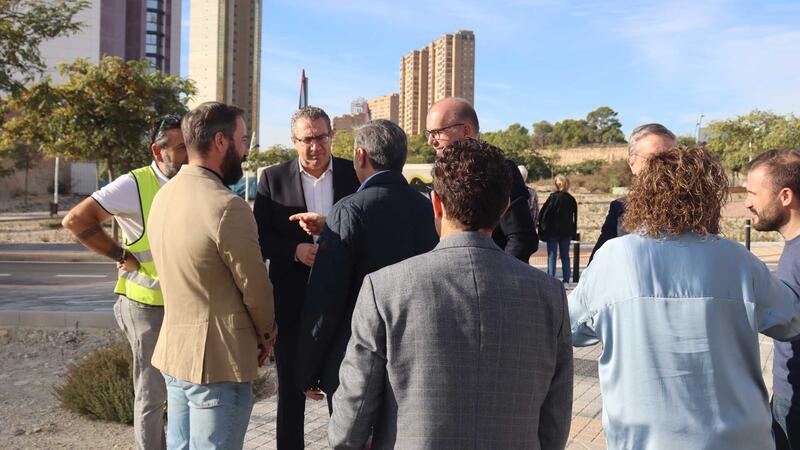 Benidorm inicia el movimiento de tierras para la construcción de la pista de atletismo en Poniente
